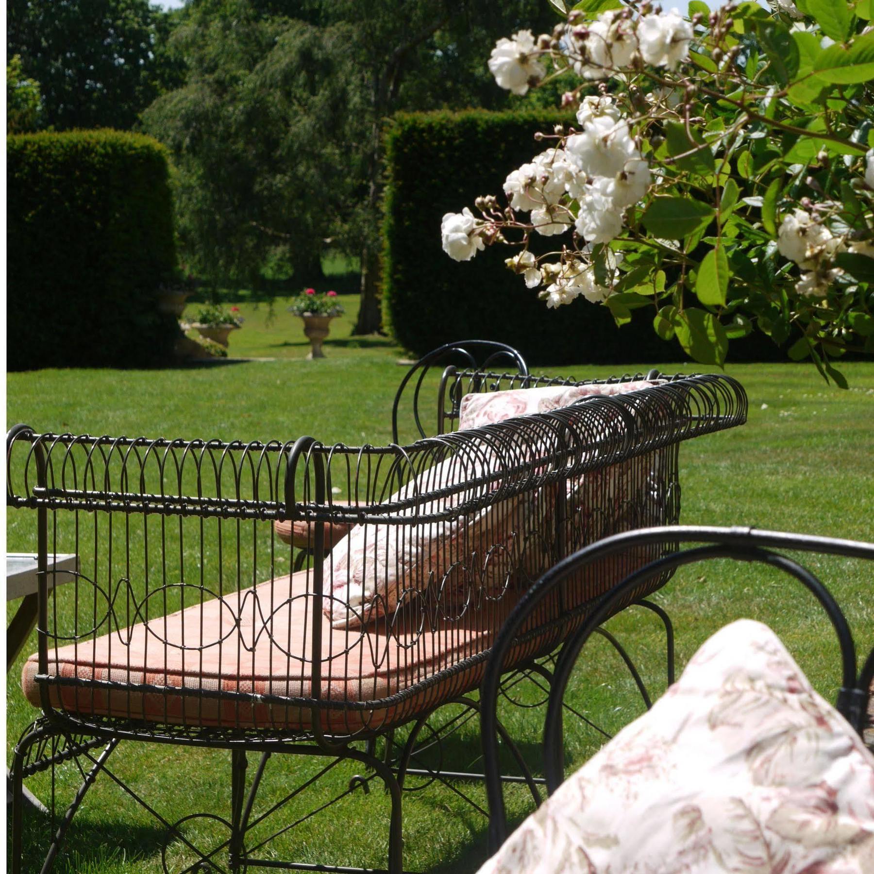 Ockenden Manor Hotel & Spa Cuckfield Exterior foto